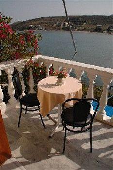 Liberty 1 2* Agia Marina (Aegina)