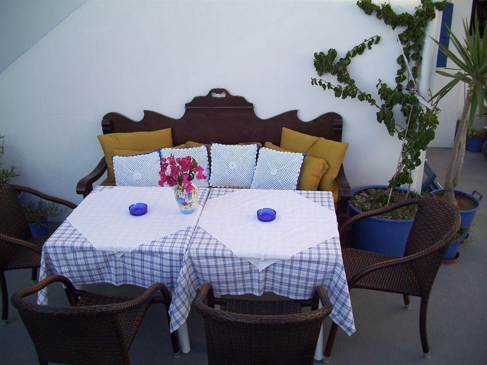 Ancient Thera Aparthotel Perissa (Santorini)