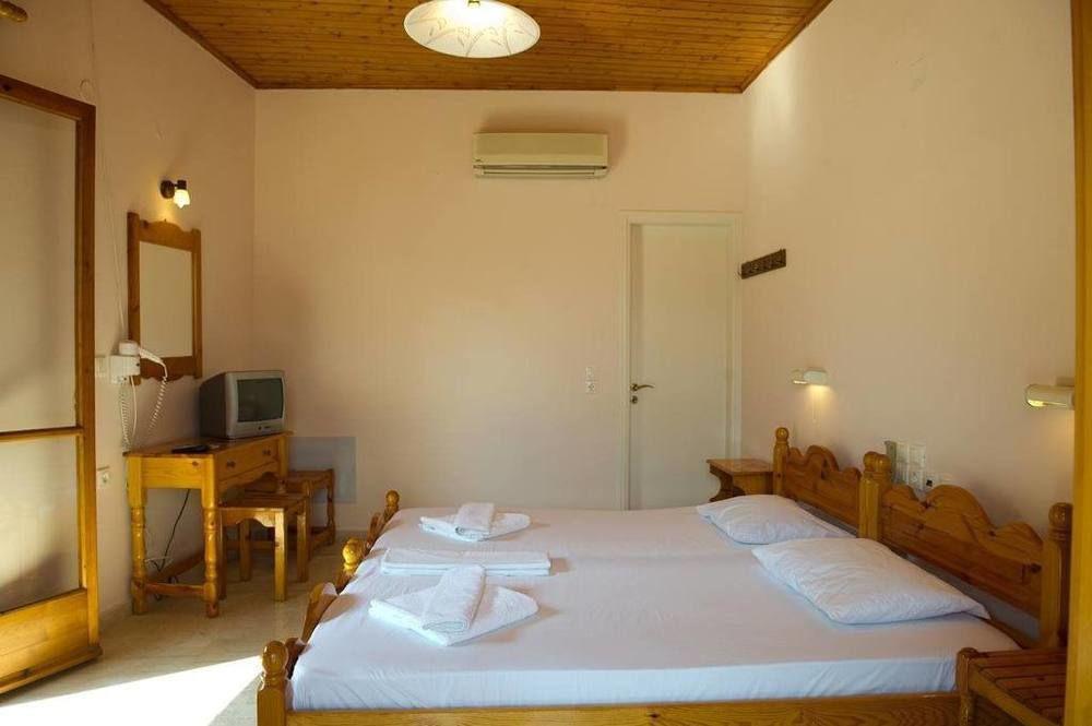 Geroulis Stefanos Studios * Vasiliki (Lefkada)