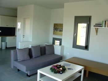 Aegina Bed & Culture