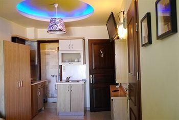 Captain's Apartment