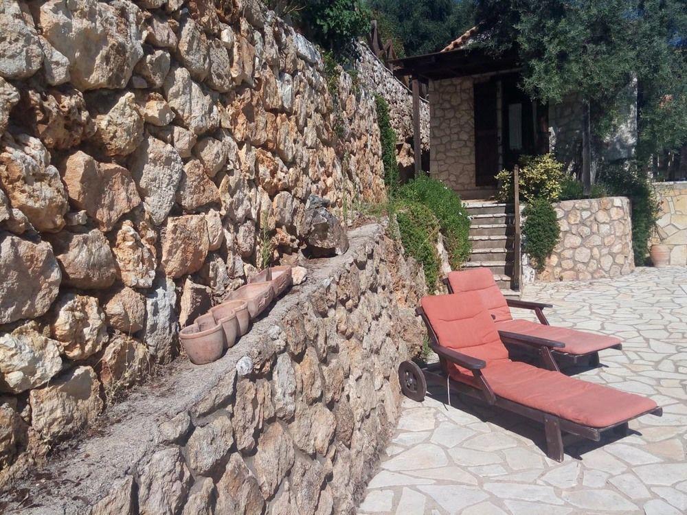 Villa Arethousa Villas *