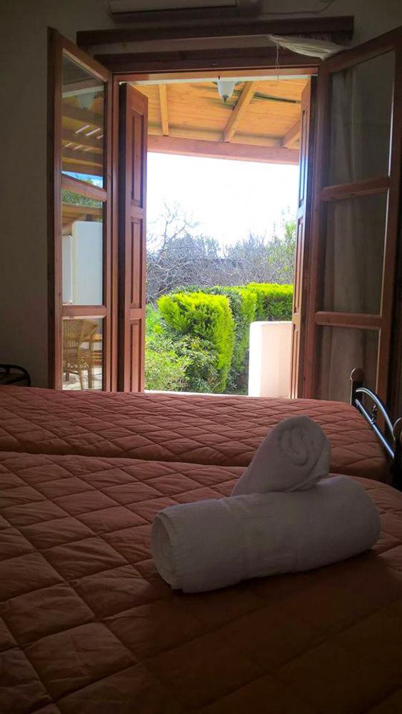To Pithari Apartment Skyros