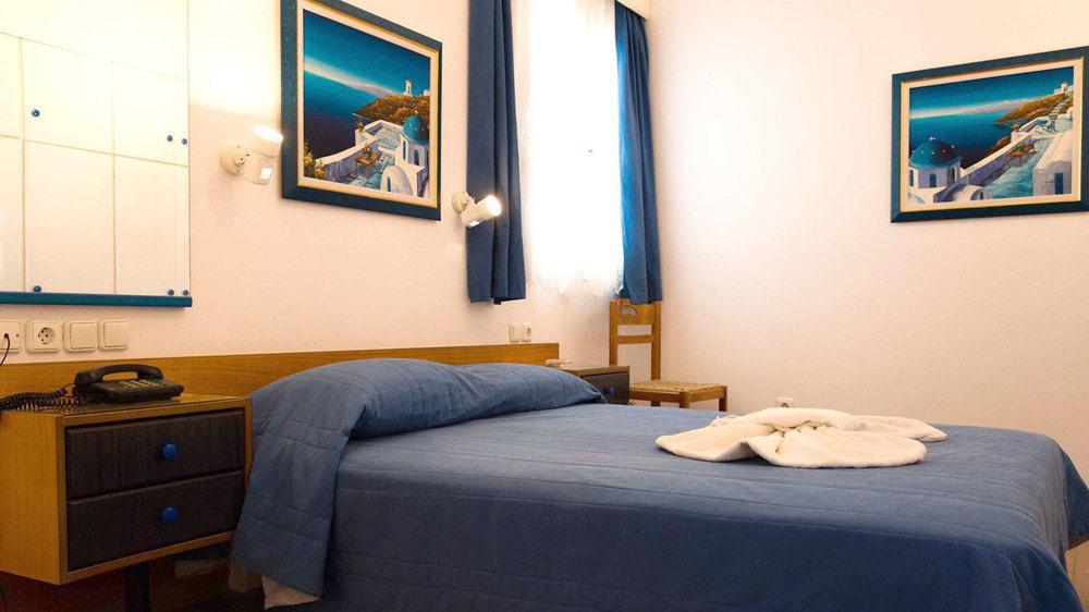 Hotel Vrahia Studios *