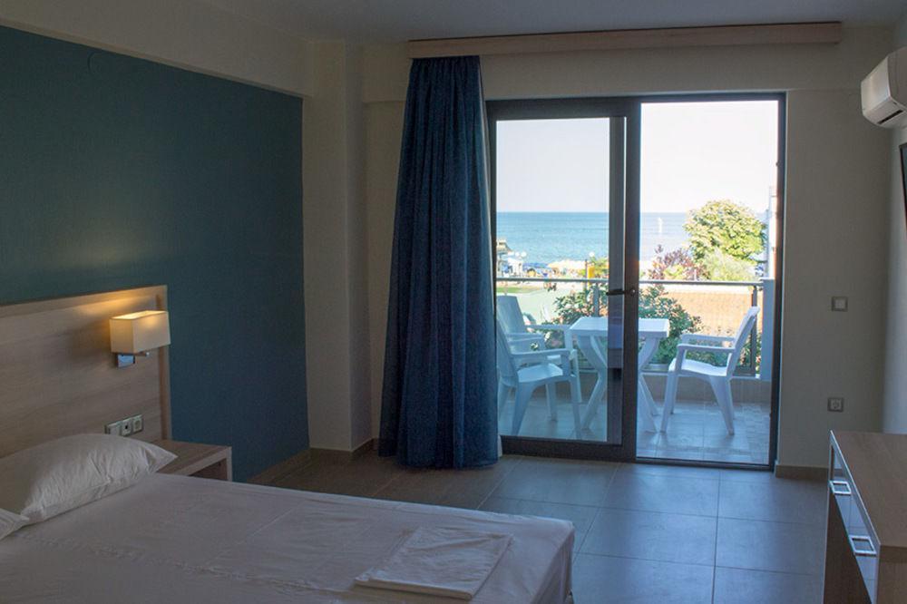 Alarzo Apartment *