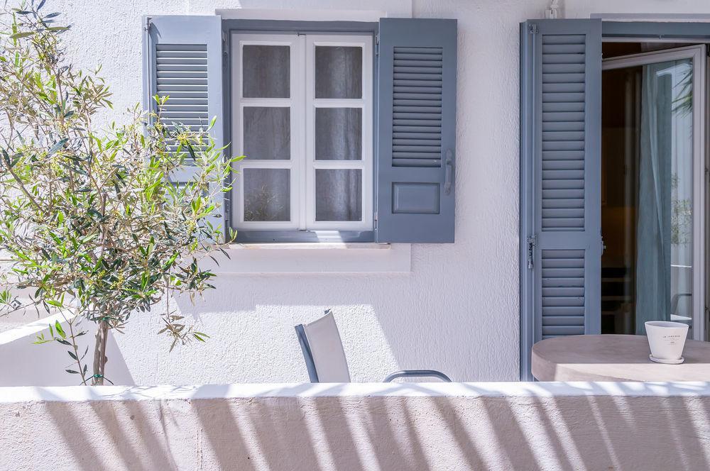 Milos Bay Suites 3*