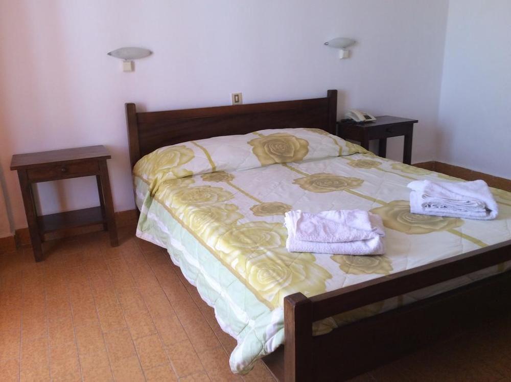 Milos Bay Suites