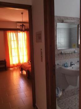 Hotel Milos Bay Suites