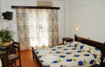 Milos Bay Suites