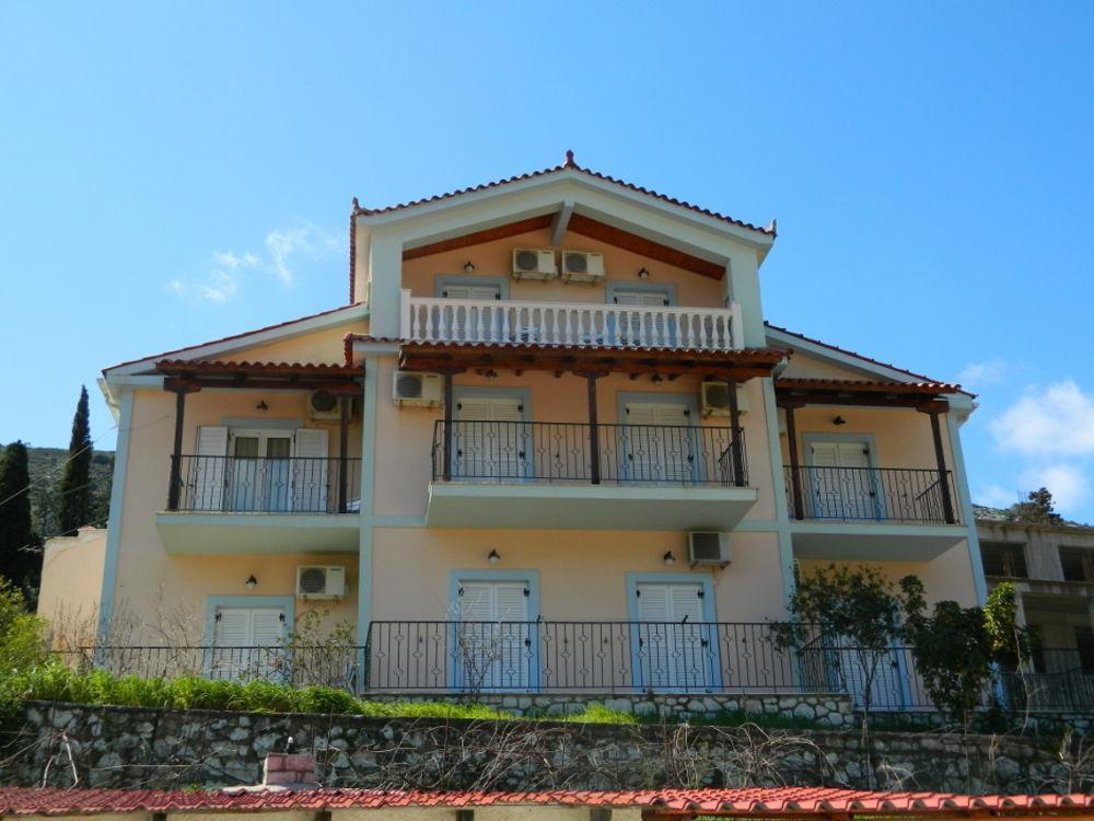 Myrtos Apartment 2*