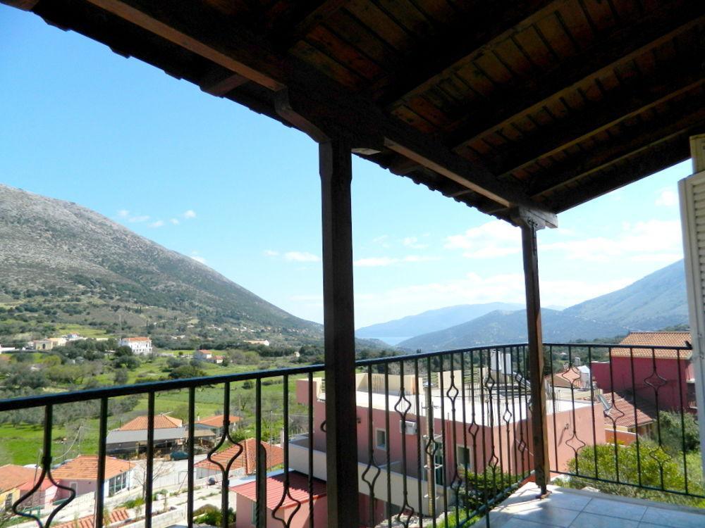 Apartment Myrtos 2*