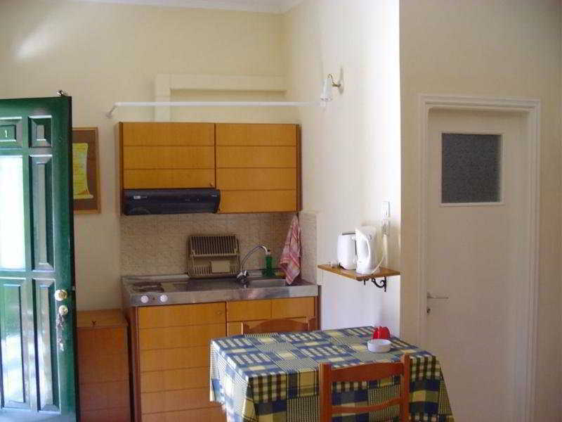 Aparthotel Aristotelis