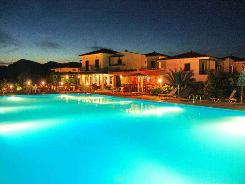 Hotel Pela