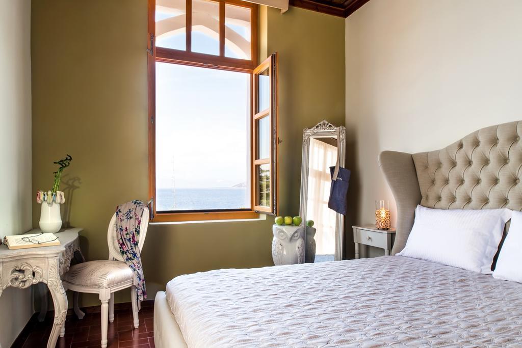 A For Art Hotel Limenas (Thasos)