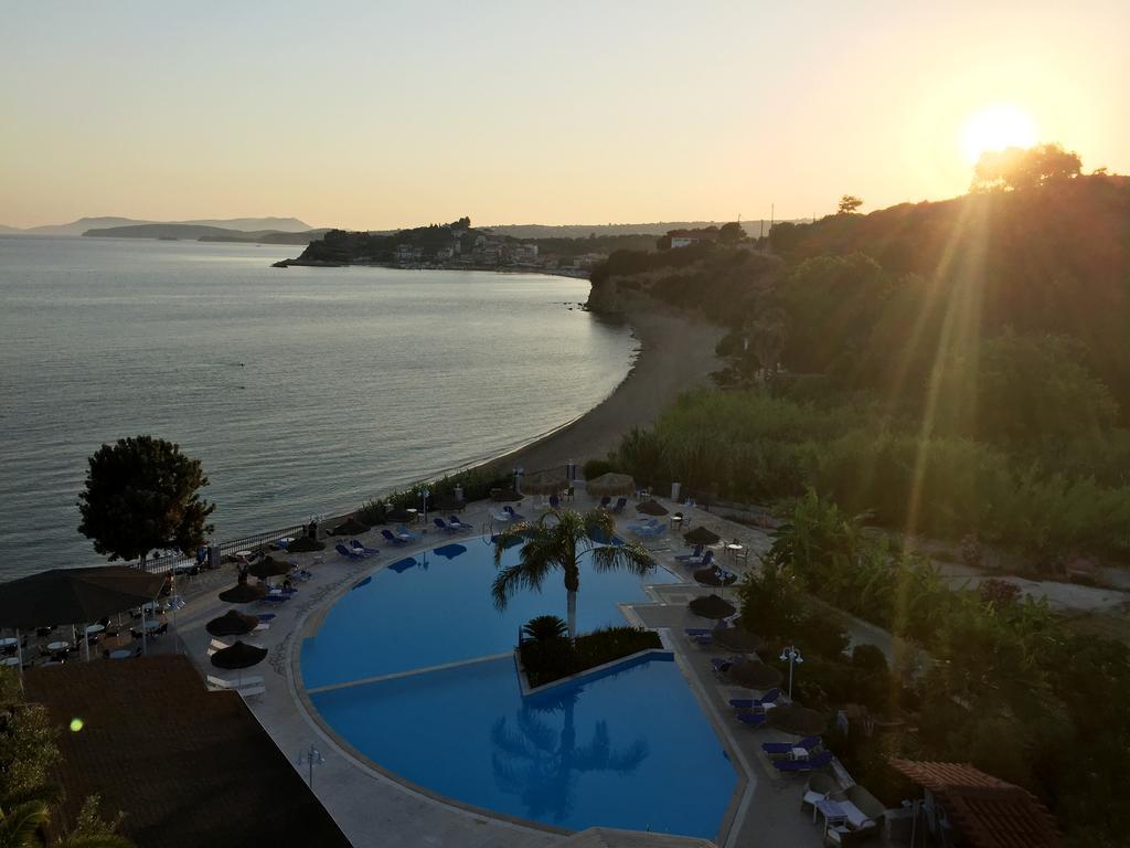 Golden Sun Hotel Finikounta