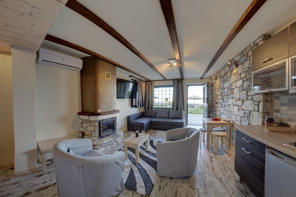 Mple Feggari Apartment Mouresi