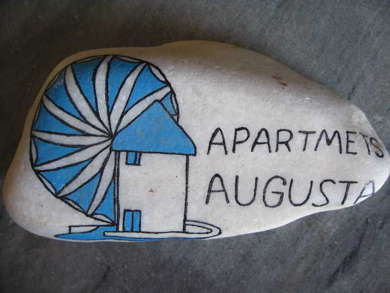 Augusta & Apartment Naousa (Paros)