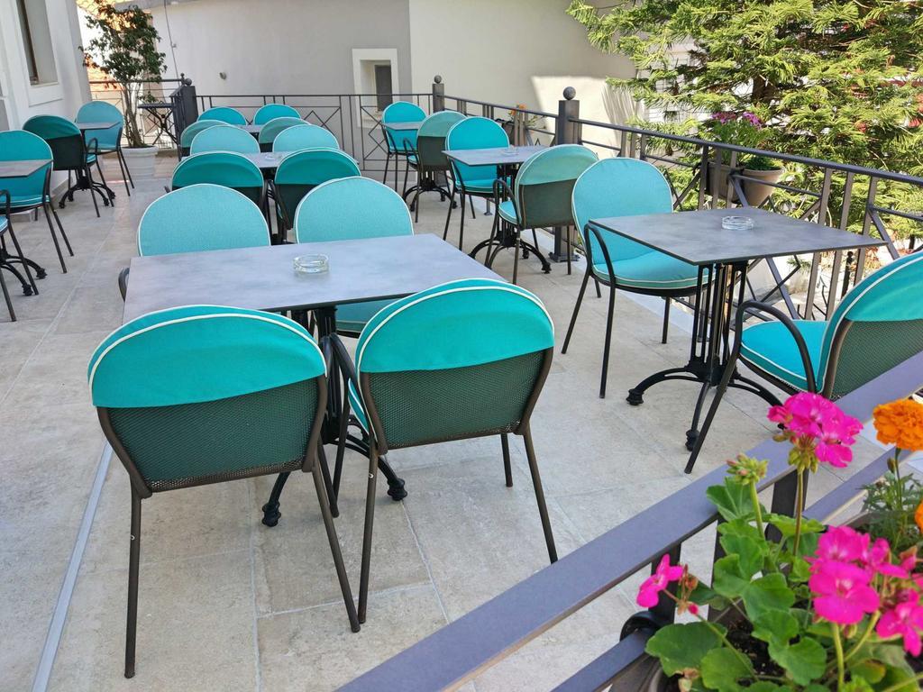 San Nectarios Hotel
