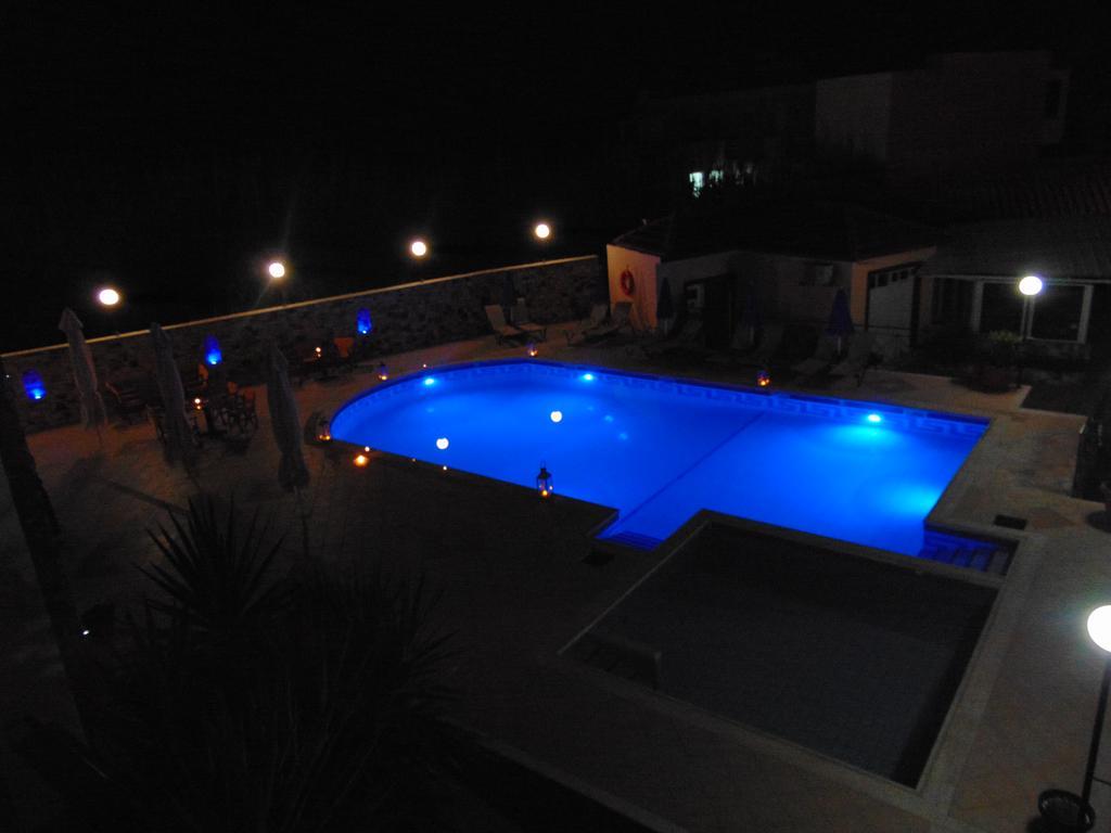 Apollon Aparthotel 3*
