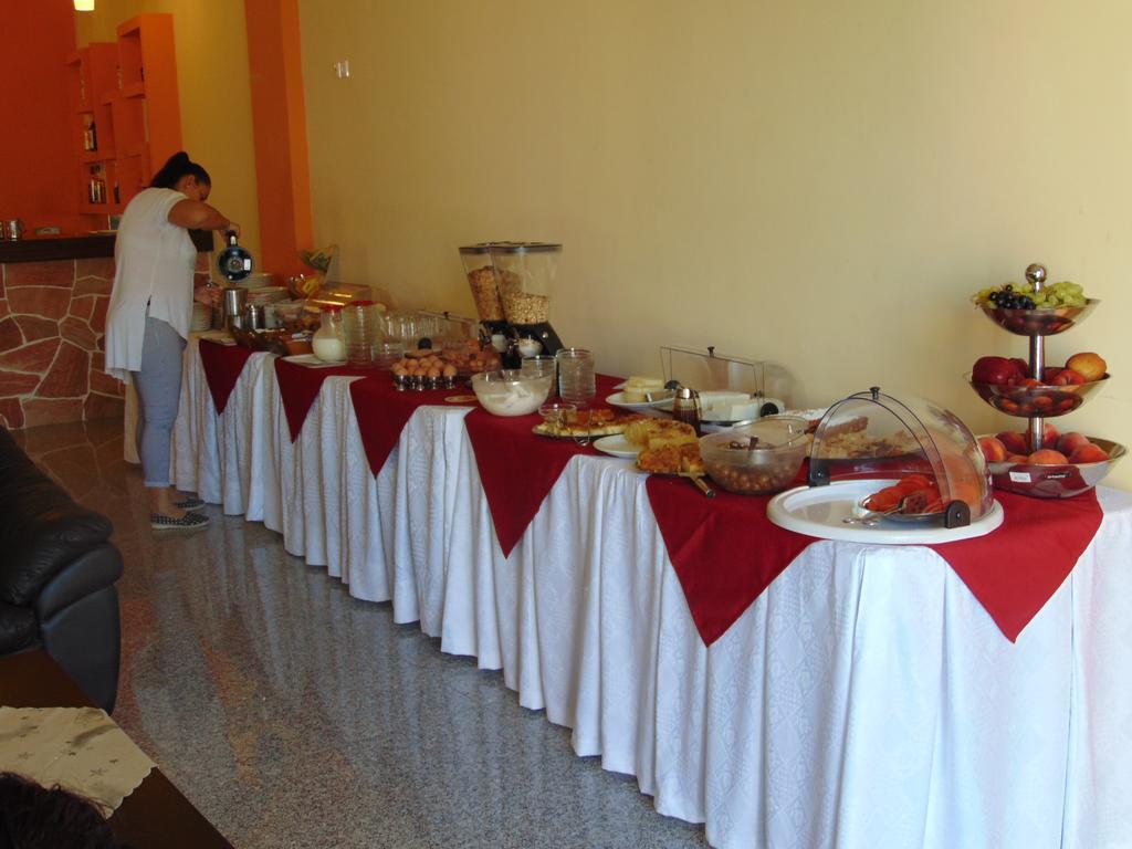 Aparthotel Apollon 3*