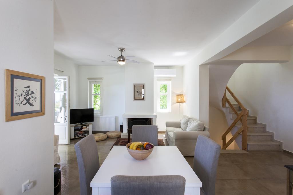 Villa Gems Of *