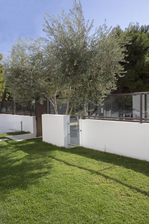 Infinity White Complex By Gk Porto Rafti