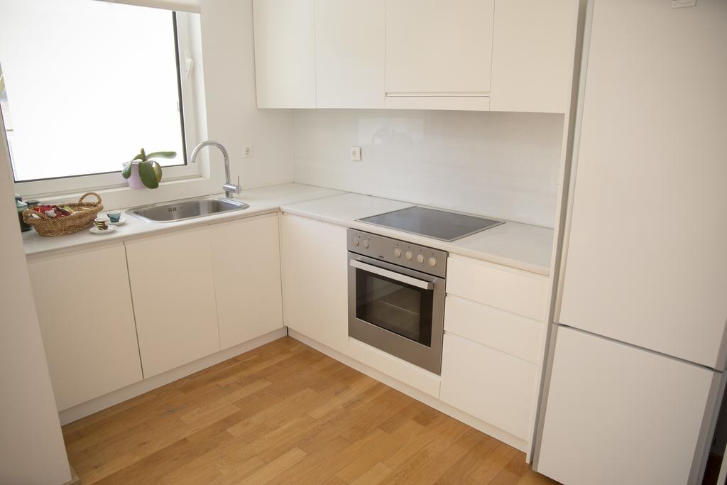 Apartment Infinity White Complex By Gk