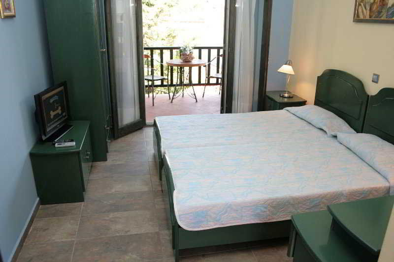 Eden Aparthotel 3*