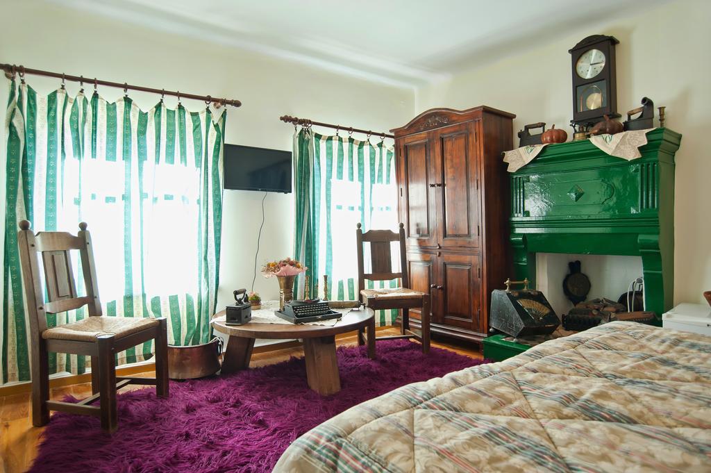 Inn Alexandros Delphi