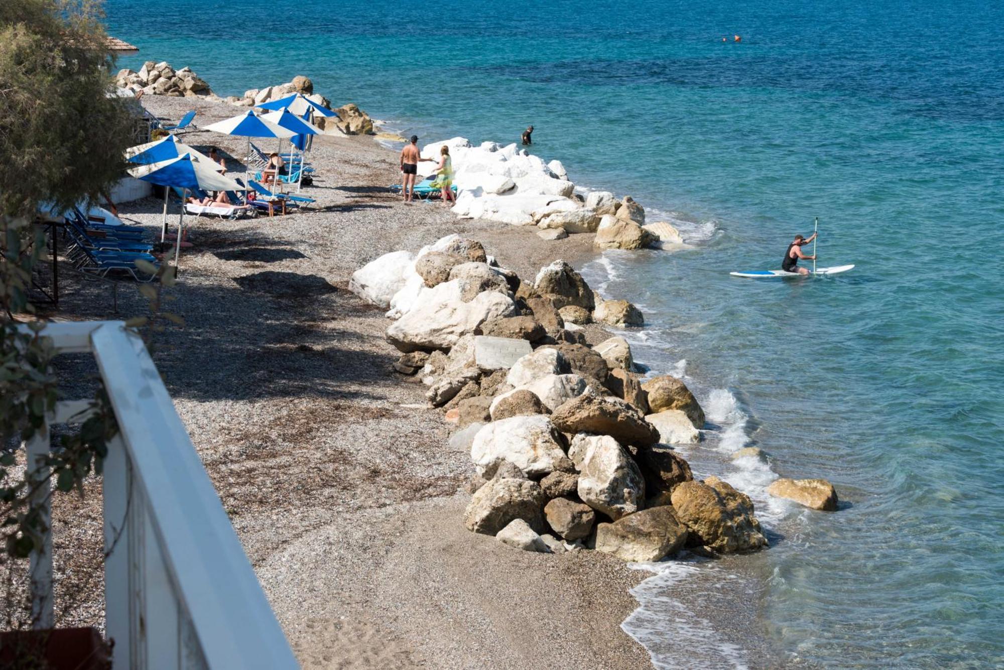 Spacious On The Beachfront Holiday home *