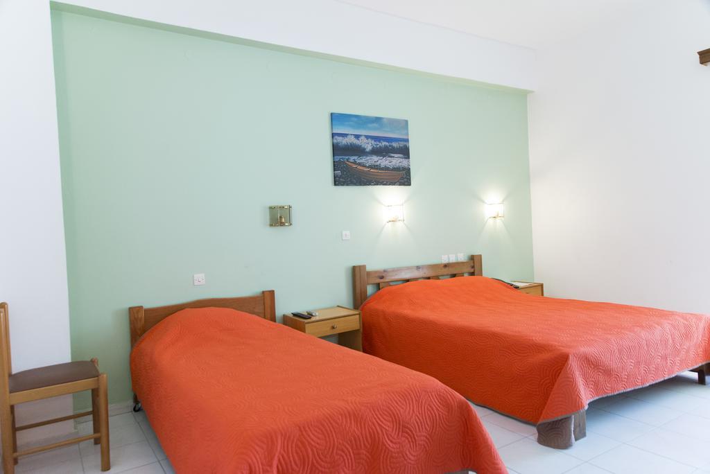 Athina 3* Krestena