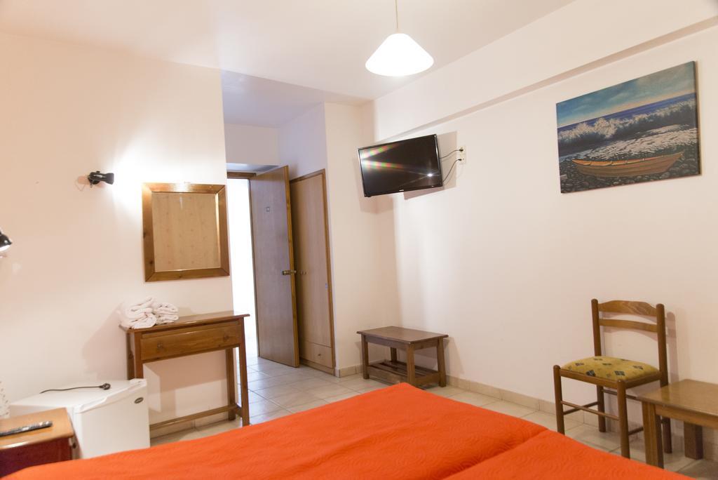 Hotel Athina Krestena