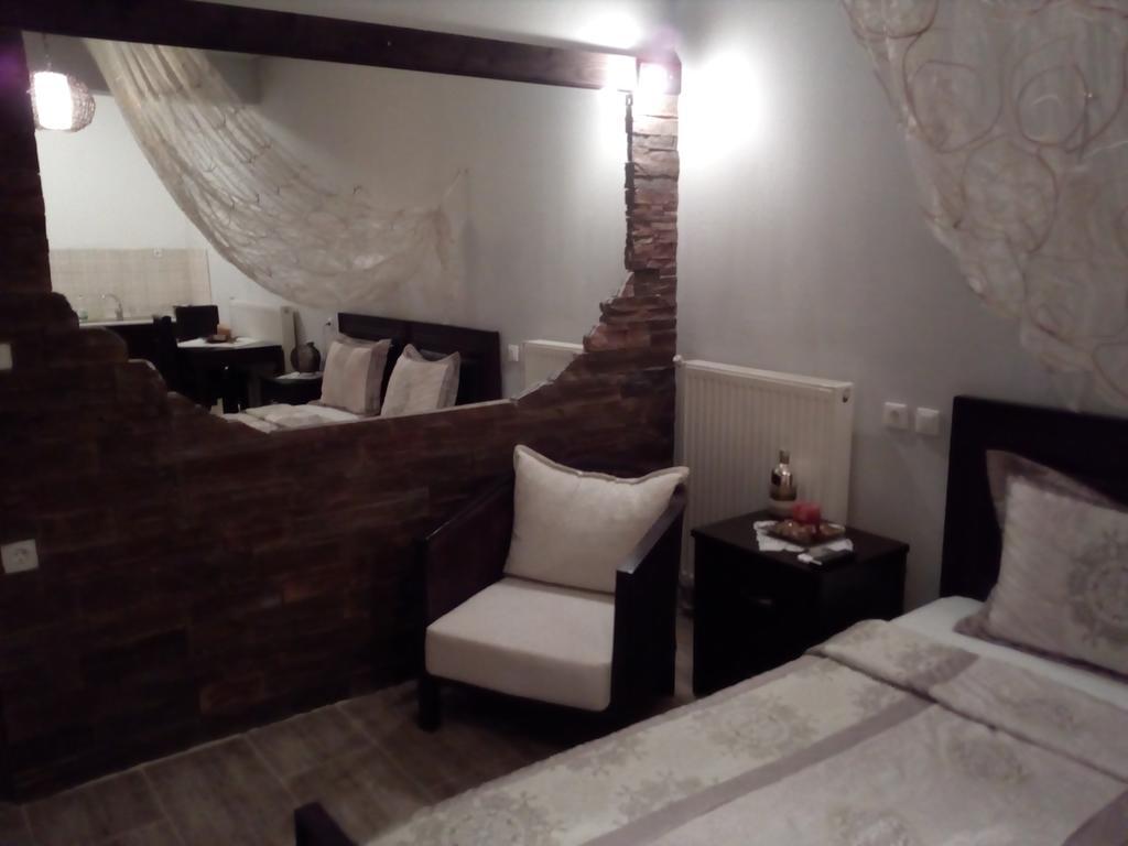 Athanasiou Guest house *