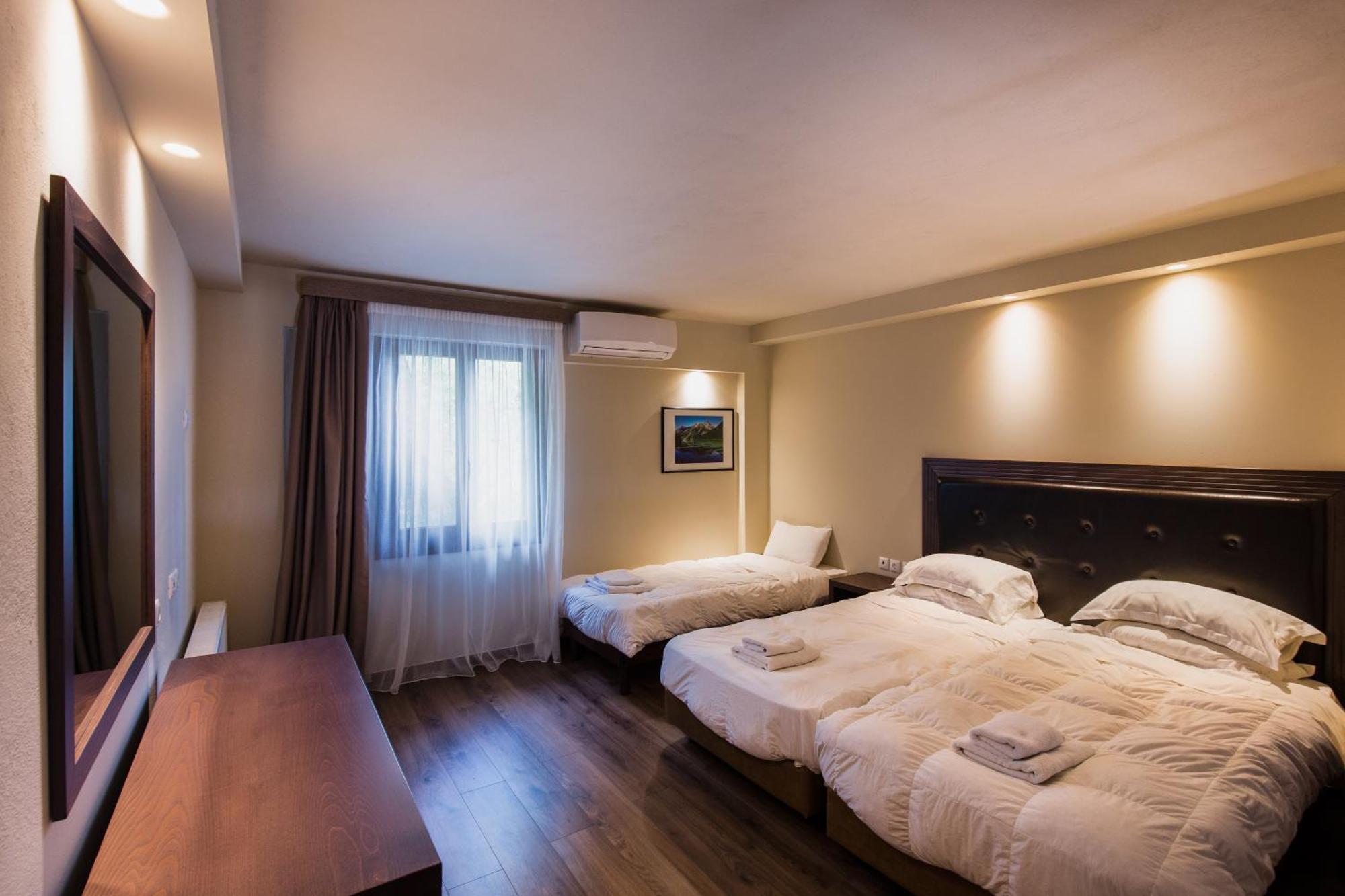 Hotel Nevros And Neochori (Karditsa)
