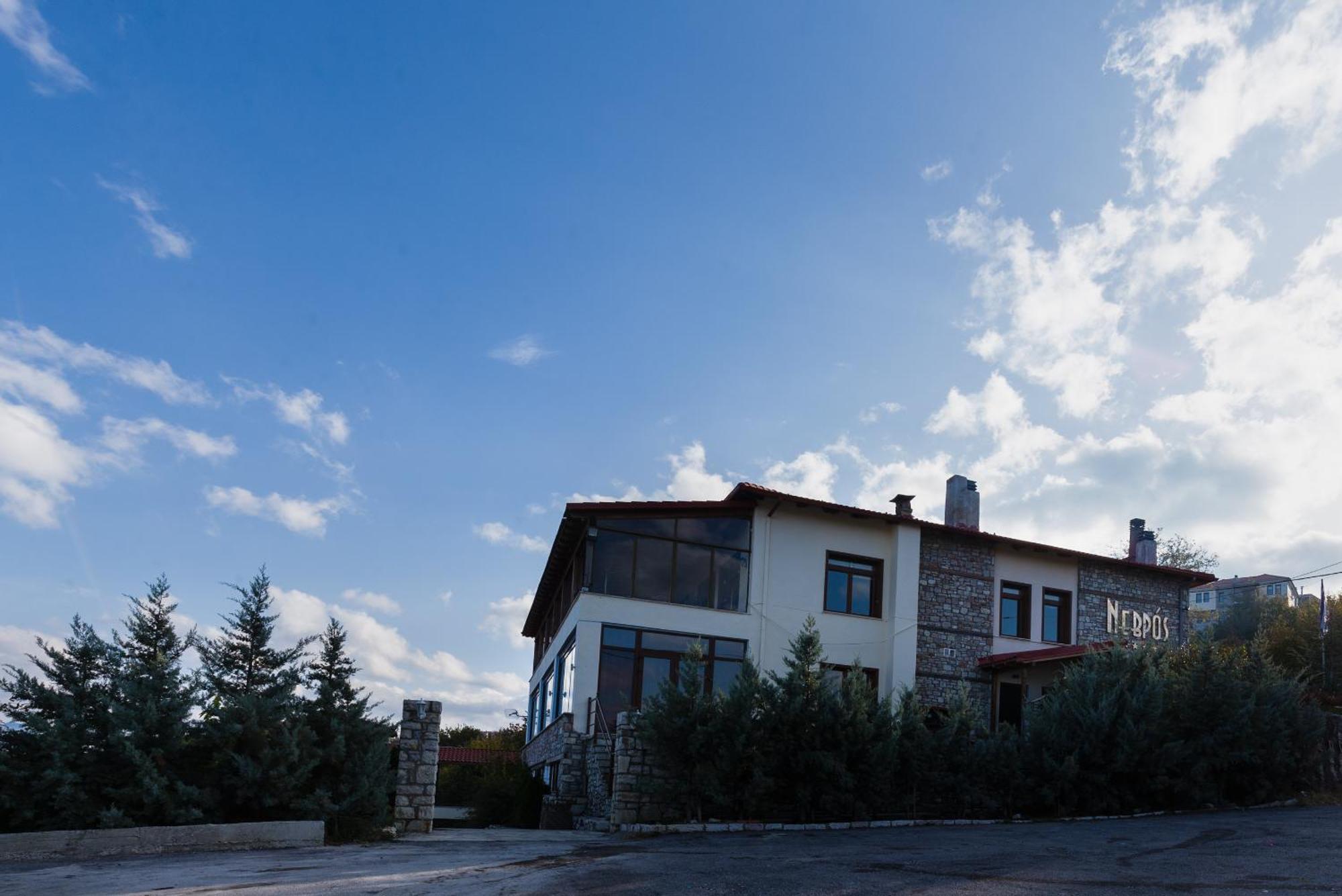 Nevros And Hotel Neochori (Karditsa)