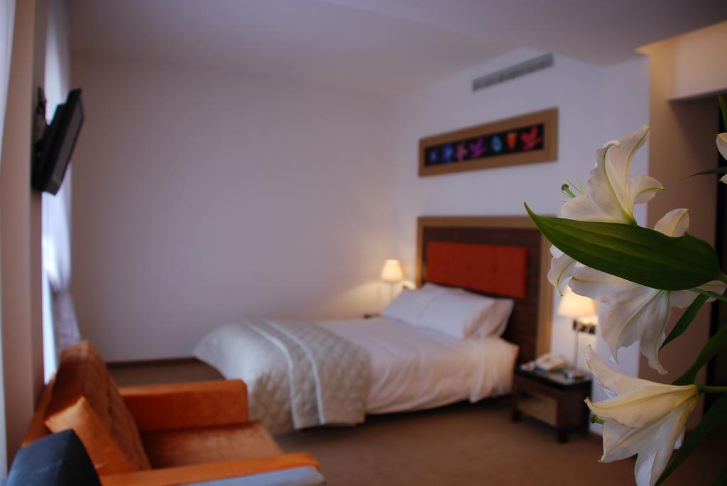 Dovitel Hotel