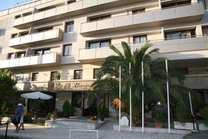 Eleonora Aparthotel 3*