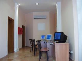 Neos Olympos Hostel