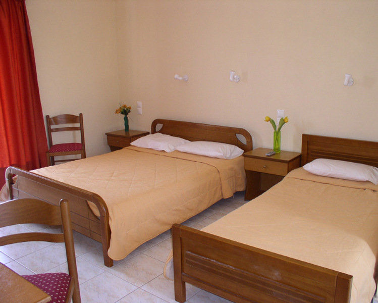 Aparthotel Pythos 2*