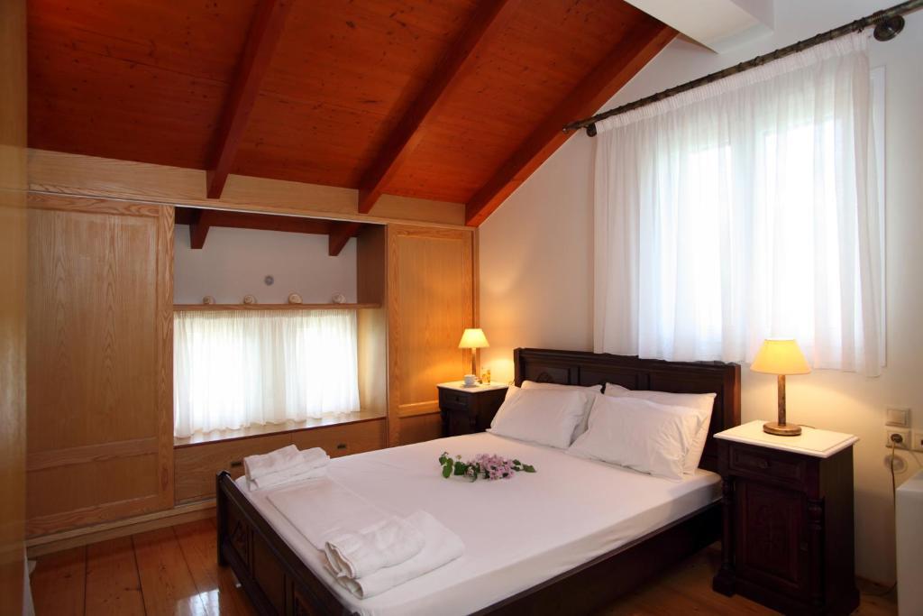 Kydonies Villa *