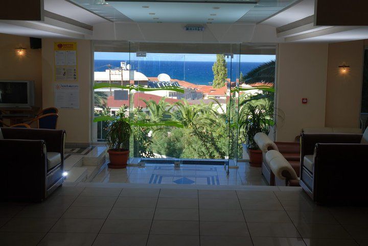 Commodore Hotel