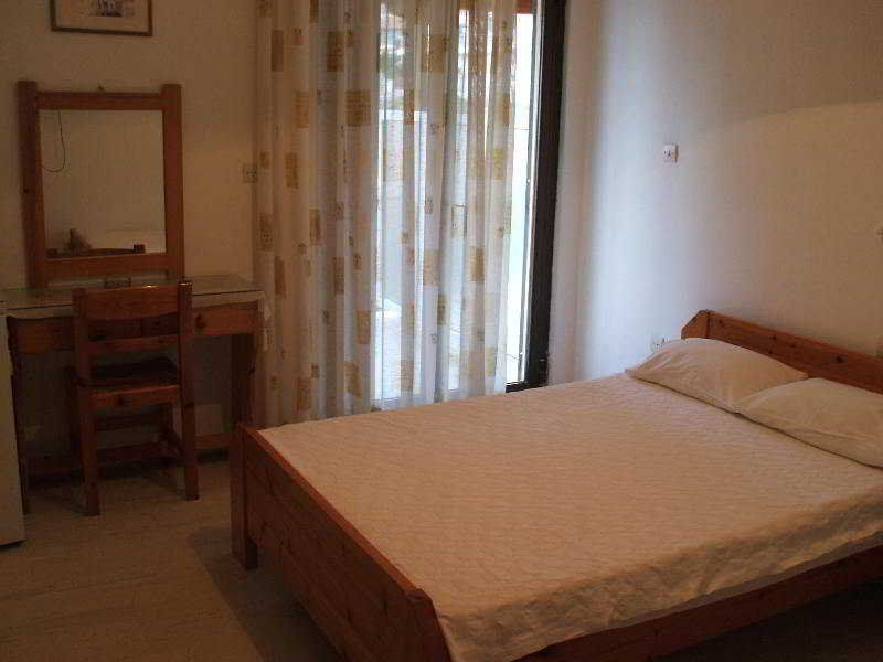 Politis Hotel Poros (Kefalonia)