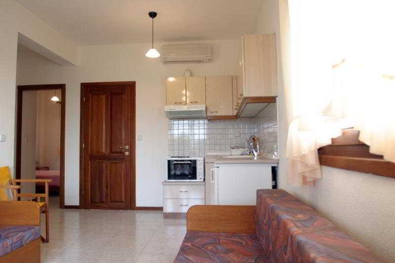 Elena Hotel