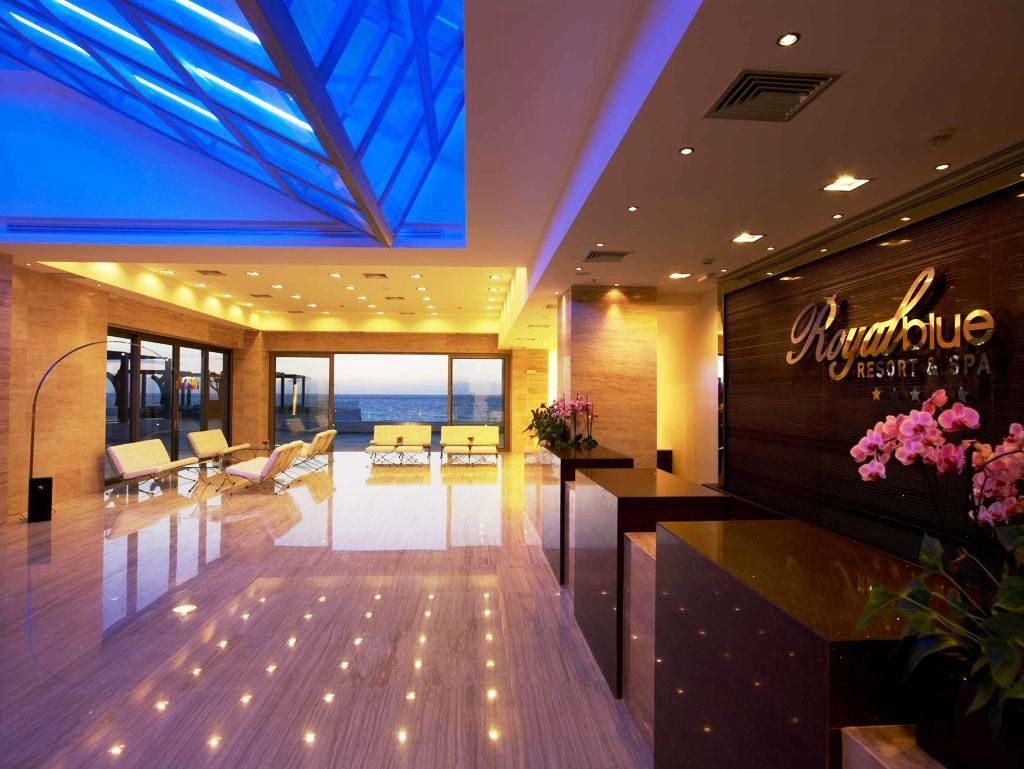 Hotel Royal Blue And