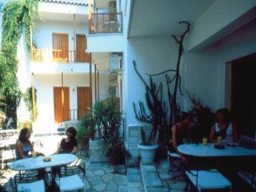 Pothos Skiathos Town