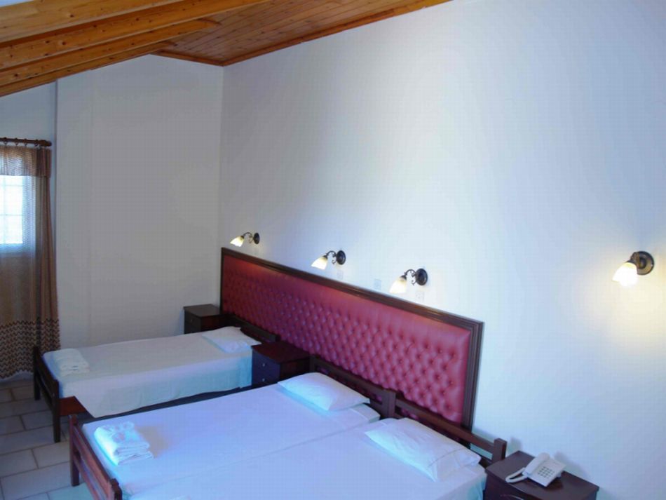 Lorenzo Hotel 2*