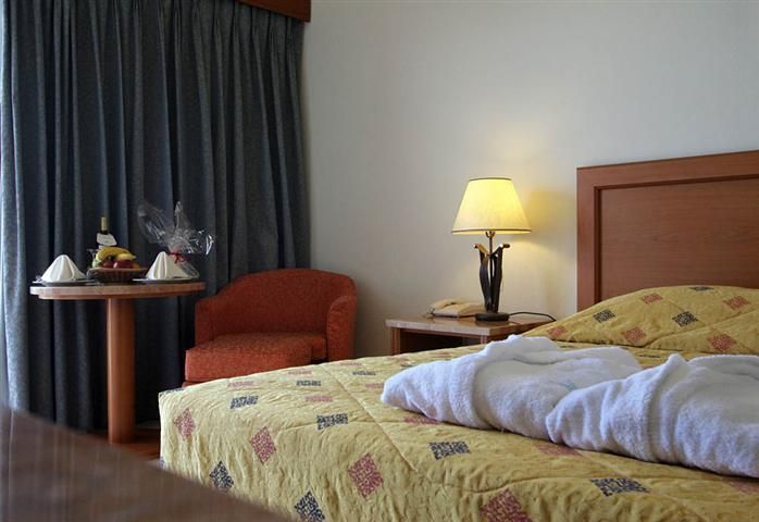 Resort Aks Hinitsa Bay