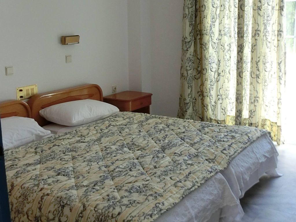 Castello Bianco Aparthotel