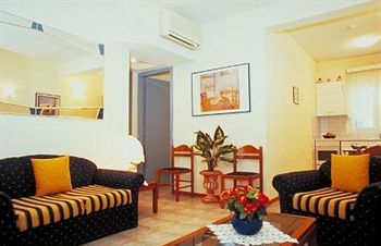 Dionysos Authentic & Village Aparthotel