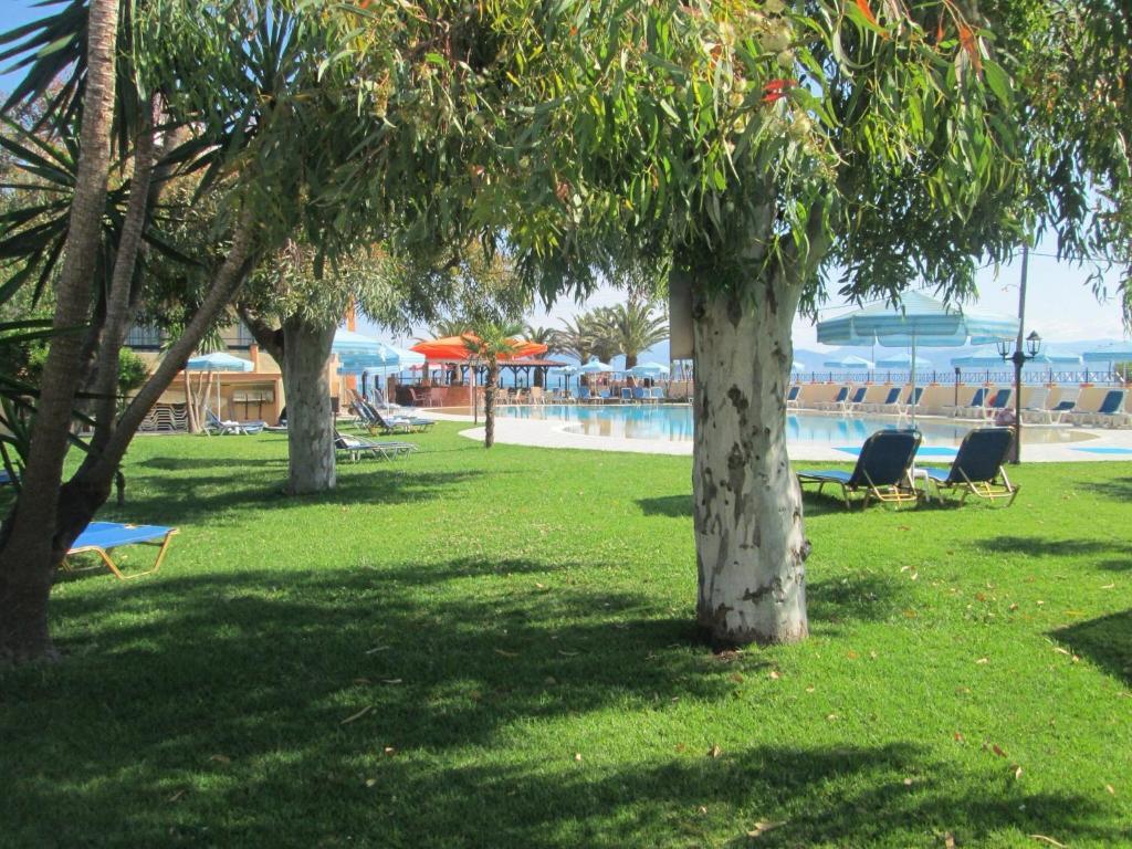 Ninos On The 2* Roda (Corfu)